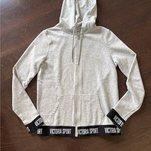 Victoria Sport Grey Full-Zip Hoodie with Branded Hem xs